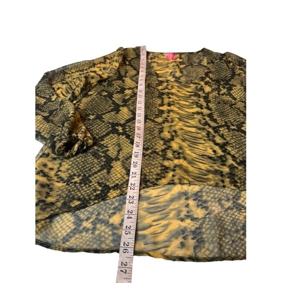ASO Sheer V Neck Yellow Black Curved Hem Snakeprint Blouse byEightyEight Size S - Picture 6 of 14